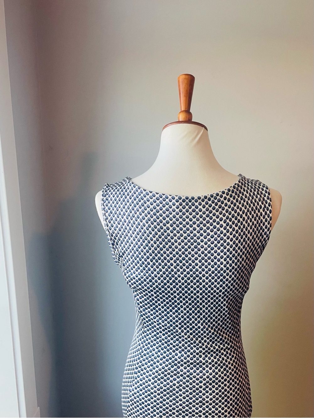 Tory Burch Blue & White Patterned Sheath Dress - Picture 3 of 8
